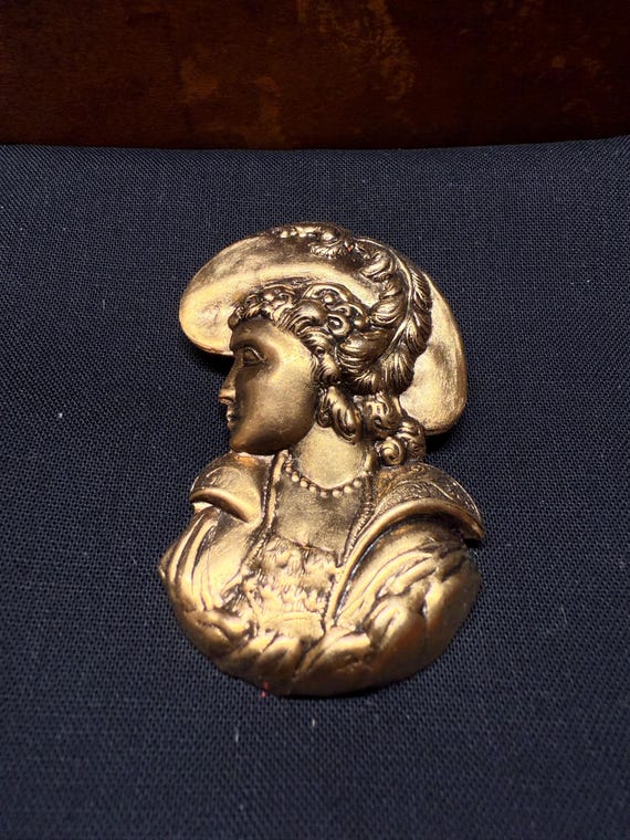 Large Brass Vintage Cameo Stamping - Lady Profile - 1 piece