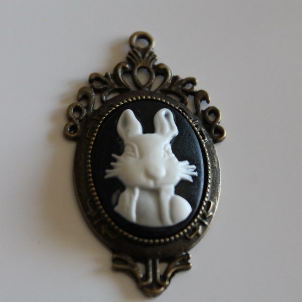 Rabbit Bunny cameo Brass Bronze Plated Pendant, Alice in Wonder land, Peter rabbit, Fairy tale, ornate, steam punk jewelry supply