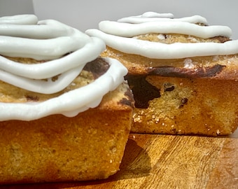 Cinnamon Roll Pound Cake| Deliciously Homemade | Specialty Desserts | Banana Bread