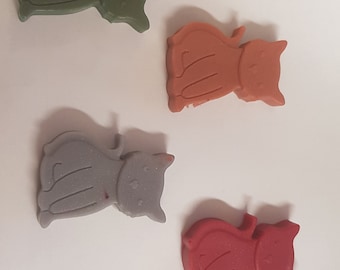 6x mydełek w kształcie małych kotów, bez zawartości SLS i substancji zapachowych, odpowiednich dla skóry wrażliwej, każde o rozmiarze ok. 2,5 cm, idealne na prezent dla maluchów