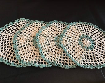 Crocheted thread coaster set