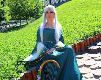 Medieval Elf dress. Green and gold elven dress. Romantic fantasy gown, LOTR-inspired. Fairy Party costume. Elf Crown Elven Tiara