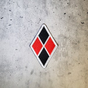 HARLEY QUINN Diamant Strykmärke. Svart och rött broderi. Tygmärke för cosplay-kostymer, jackor och ryggsäckar.
