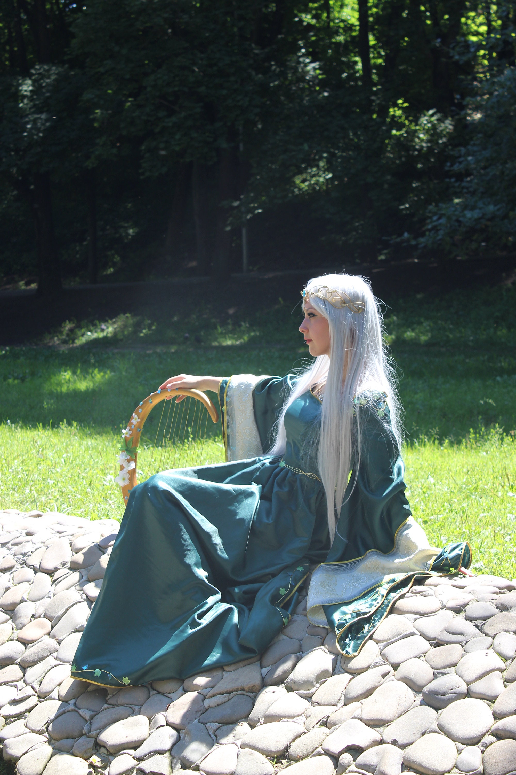 Medieval Elf dress. Green and gold Elven dress. Romantic fantasy gown, LOTR-inspired. Fairy Party costume. Elf Crown Elven Tiara Medieval Elf dress. Green and gold Elven dress. Romantic fantasy gown, LOTR-inspired. Fairy Party costume. Elf Crown Elven Tiara