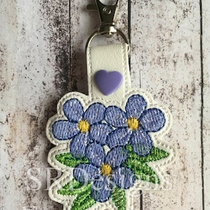 Forget me not,  in the hoop keyfob