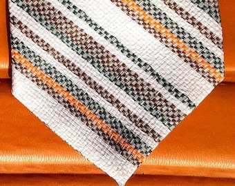 the sears girthy tie