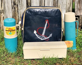 vintage 1970s Thermos picnic set w/vinyl anchor tote bag