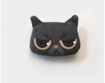 Brooch black cat/cat portrait/brooch cute and unique/gift idea