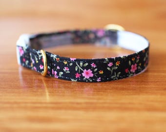 Charcoal Flower Cat Collar: Black Blossom, Breakaway Safety Buckle
