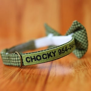 Green Gingham Cat Collar Personalized with Bow Tie, Green Grid Bow Tie, Green Bow tie Cat Collar, Chocky Cat Collar Breakaway