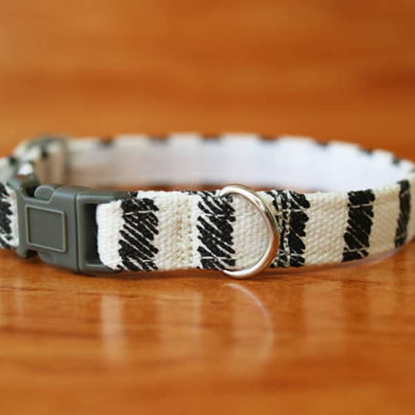 Minimal Black Stripe Cat Collar, Black Stripe Cat Collar, Chocky Cat Collar, Chocky Cat Collar Breakaway, Kitten Collar, Small Dog Collar