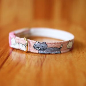 Pink Cat Collar with Happy Cat, Cat Family Breakaway Cat Collar, Soft Cotton Cat Collar, Chocky Breakaway Cat Collar, Pink Kitten Collar