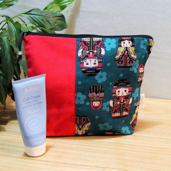 Trousse de toilette bébé/adulte rose fuchsia et bleu canard/vert motifs poupées russes