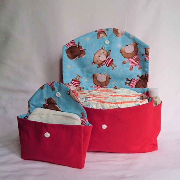 Pouch / toiletry bag red baby Cubs patterned