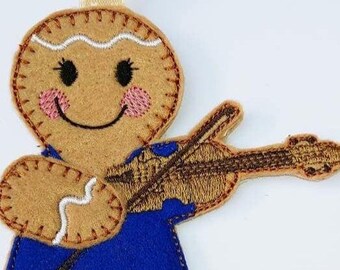 gingerbread girl violinist, musician hanging decoration for the fiddler music lover. Ginger instrumentalist gift handmade in felt, xmas gift