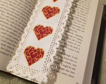 Patrón de punto de cruz inspirado en el contenedor del corazón de Zelda