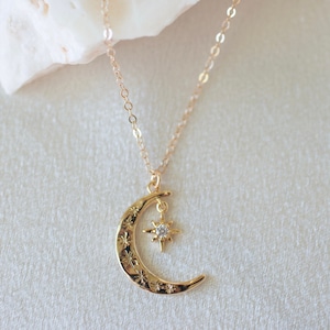 Moon and star necklace, moon necklace, star necklace, dainty moon necklace, gift for her, crescent necklace, Mother&#39;s Day gift, celestial