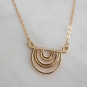 Gold rainbow necklace, rainbow necklace, minimalist jewelry, dainty rainbow necklace for women, gift for her, Mother&#39;s Day gift
