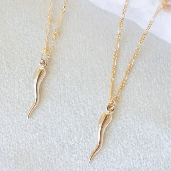 Italian horn necklace, gold filled Italian horn necklace, horn necklace, layering necklace, dainty necklace, gift for her, necklaces for her