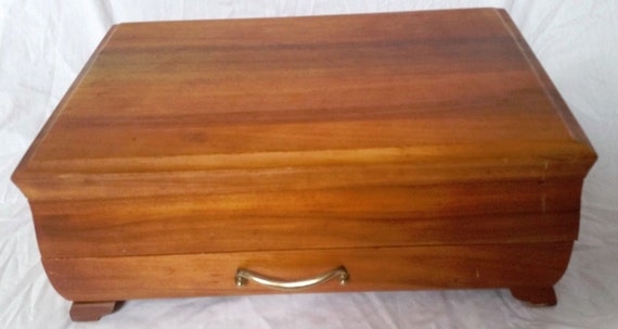 Vintage 1847 Rogers Bros Heritage Silverware Set for 8 With Wood