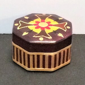 Wood Trinket Box, Vintage Trinket Box, Jewelry Box, Ring Holder