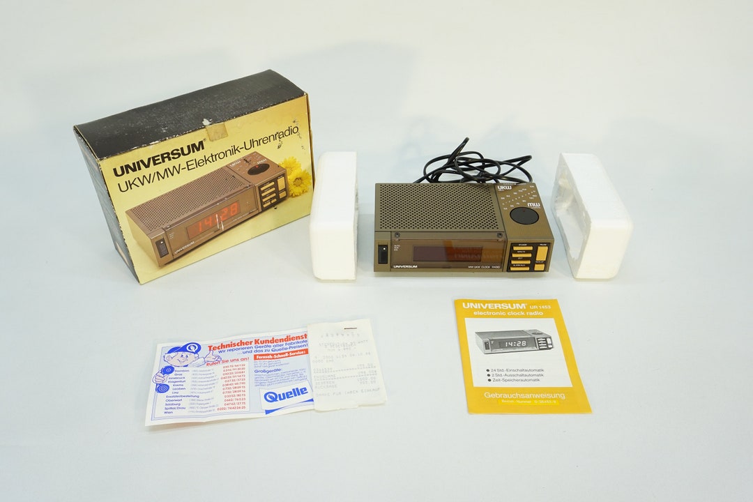 Vintage Digital Clock Radio / Universum / 80s Clock / Space Etsy