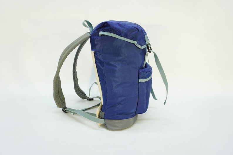 Vintage Backpack / 70s Blue Backpack / Vintage Rucksack / Hiking Backpack / Travel Backpack / Vintage Fashion / Vintage Travel / Retro Bag image 6