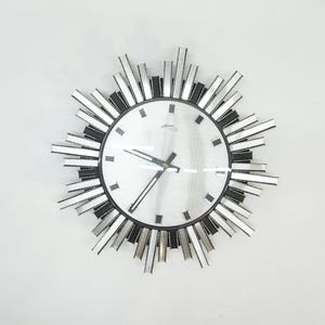 Vintage Sunburst Wall Clock / Mid Century Modern/ Germany / 70s / Atlanta Electric / / Retro Wall Clock / Vintage Watch / Space Age / Silver