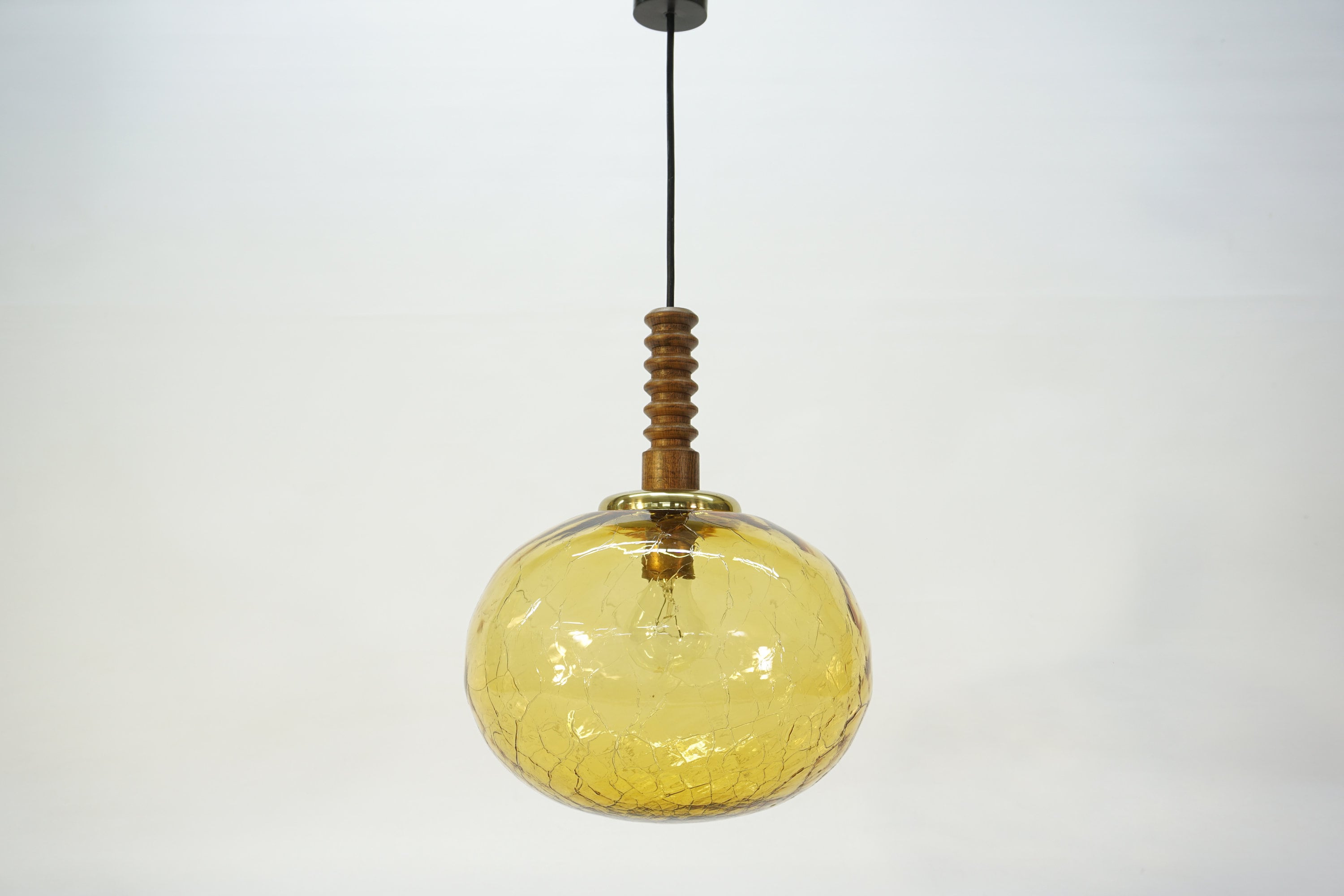 Vintage Pendant Lamp / Amber Globe Lamp / Rustic Lamp / Retro Hanging Light / Iced Glass / 70s / Mid Century Modern / Brown / Country House