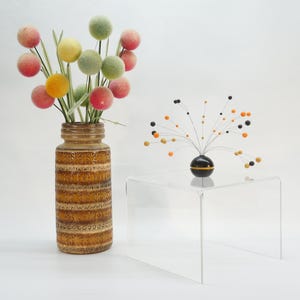 Vintage Plexiglass Table / Coffee Table / 80s / Perspex Table / Mid Century Modern / Acrylic Side Table / Space Age / Minimalistic / Atomic