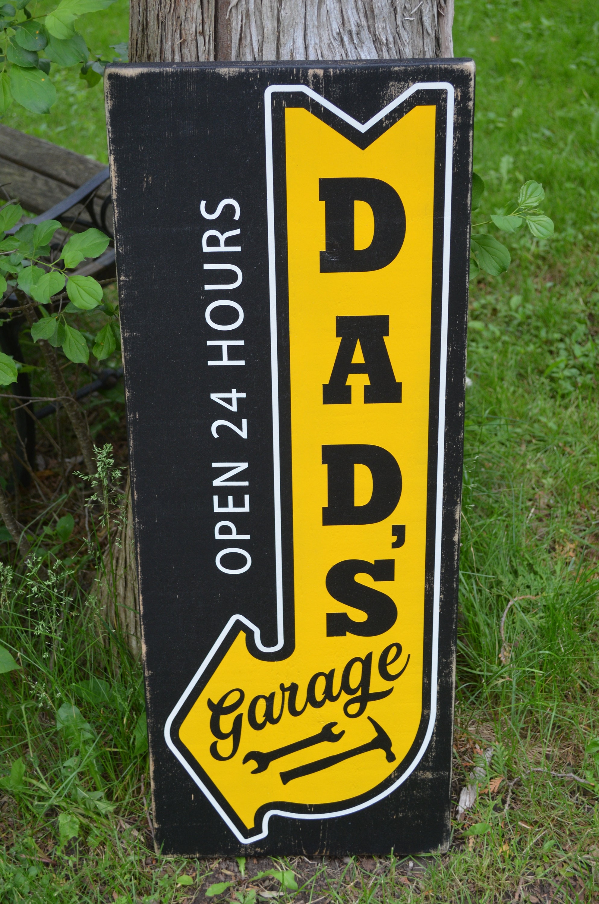 Dads Garage Sign Rustic: Timeless Craftsmanship for Your Garage Entrance