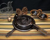 VERY RARE Griswold American Slant Logo No 8 Cast Iron Waffle Maker, Cookware, Bakeware, Kitchen, Chef, Collectible