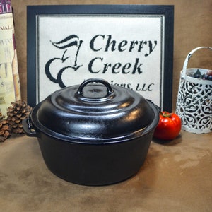 VERY RARE Crescent Foundry Co. Ozark No. 8 Cast Iron Dutch Oven, Beehive Style Lid, Antique Collectible Cookware