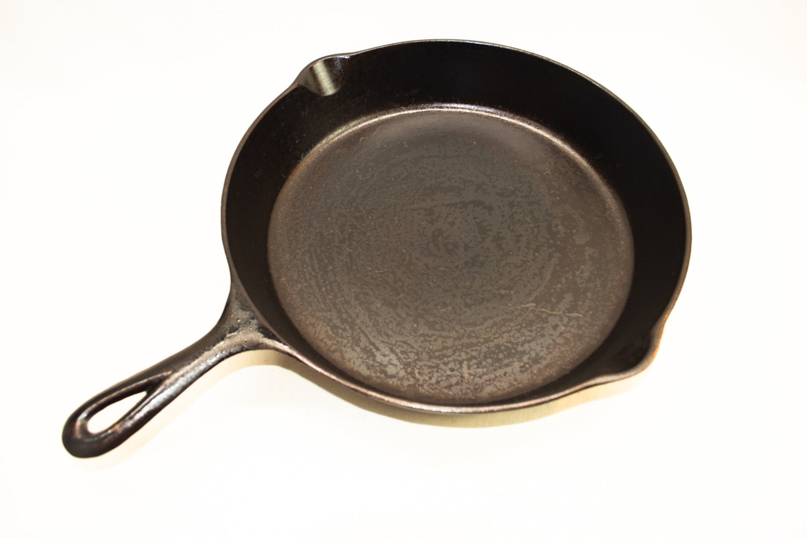3notch Lodge No. 10 Cast Iron Pan, Cast Iron Skillet, Vintage Fry Pan