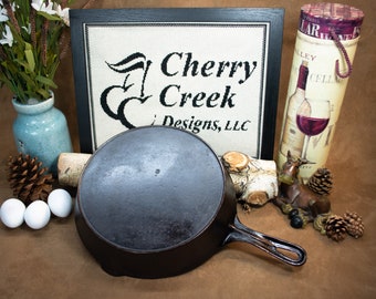 Vintage Unmarked Vollrath No 9 Cast Iron Skillet, Outside Heat Ring, Collectible Cookware