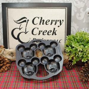 ADORABLE Vintage Disney Mickey Mouse Muffin Pan, Collectible