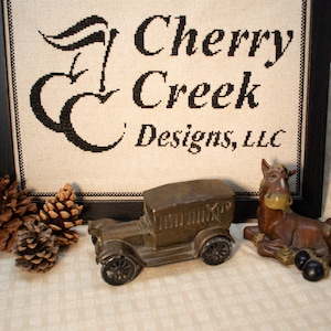 Unmarked 1917 Pierce Arrow, Touring Car, Coin Bank, Die Cast Car, Vintage Car, Collectible Car Figurine