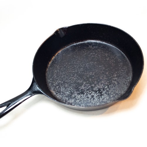 NICE Chicago Hardware Foundry shops (CHF) Diamond-8 Cast Iron Skillet, Vintage Cookware, Antique Skillet, Fry Pan, Camp Skillet