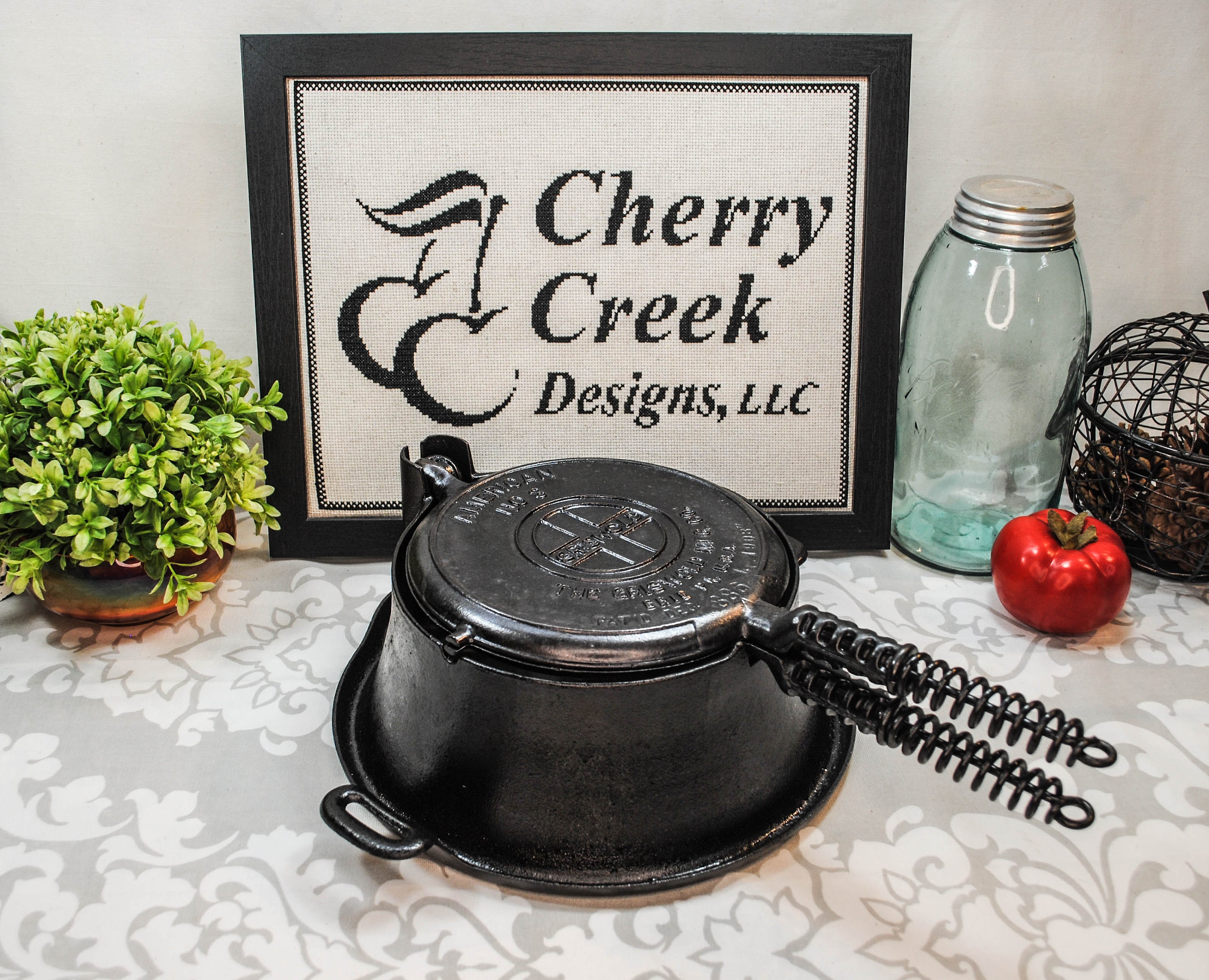 NICE Griswold American No. 8 Slant Logo Tall Base Waffle Iron