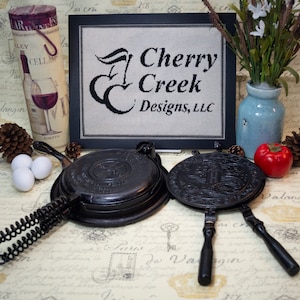 NICE SET Griswold American Slant/puritan No. 8 Logo Waffle Iron