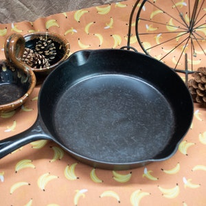 Griswold Large Logo No. 7 Skillet, c/n 701D, Cast Iron Skillet, Vintage Fry Pan, Camp Cookware, Made in USA