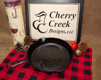 Unmarked Griswold No. 9 Cast Iron Skillet, Restored Vintage Cookware