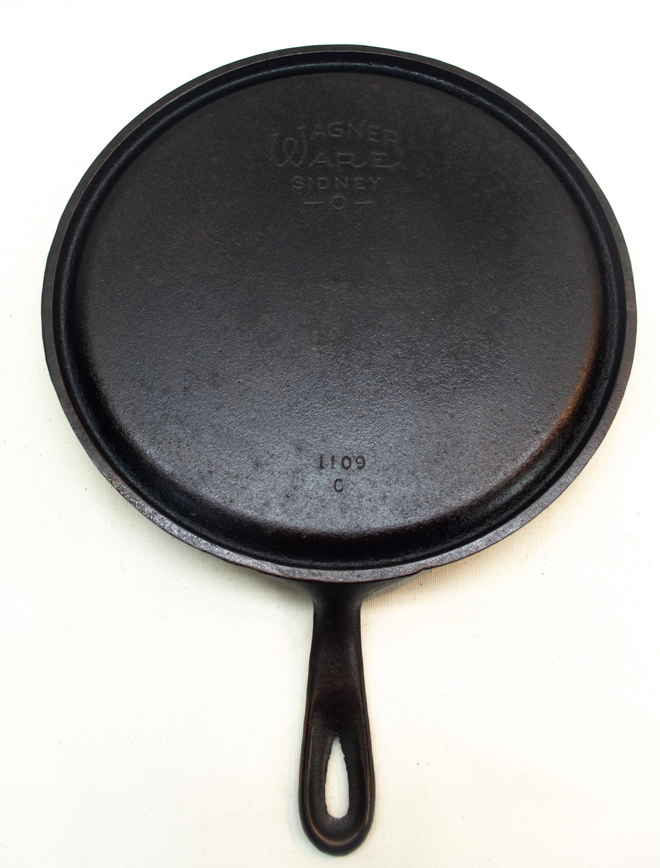 Wagner Ware Sidney O Round 10.5 Inch Cast Iron Griddle Etsy