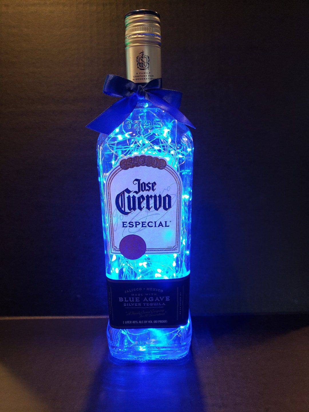 Jose Cuervo(ホセクエルボ) LEDサイン Silver Jose Cuervo Bar Neon Sign Made With Led – Neon Factory