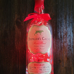 Distiller&#39;s Cache Rare Find Limited Reserve whiskey Bottle with LED Lights