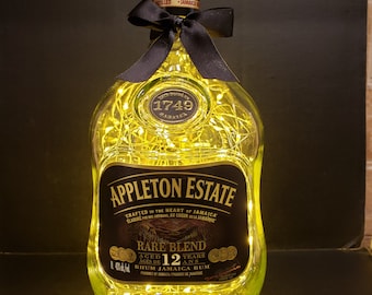 Appleton Estates Rum con luci dorate