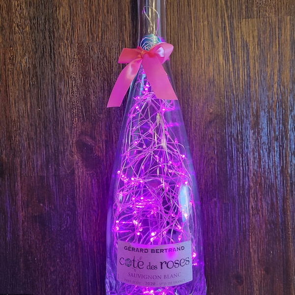 Wine : Cote des Roses Sauvignon Blanc wine bottle with LED Lights