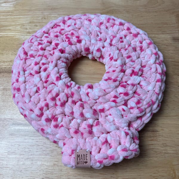 Snake Donut - Small Pink Stripe