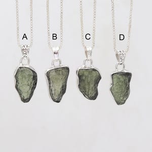 Authentic Moldavite Necklace, Raw Moldavite Necklace, Sterling Silver Pendant, Gemstone Necklaces, Birthstone Necklaces, Women&#39;s Necklaces