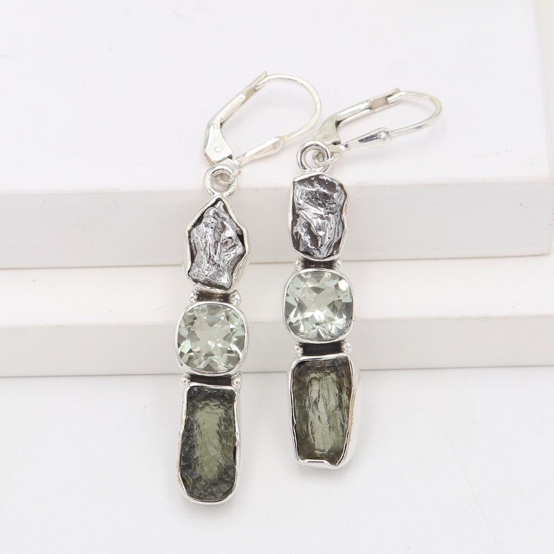 Boucles D'Oreilles Pendantes Géométriques - Zircon Noir Et Doré, Sans Marque, Neuf Sans Emballage